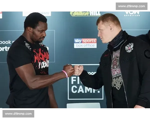 里奇哈顿与库托激战记：拳坛巨星对决的背后故事与精彩瞬间